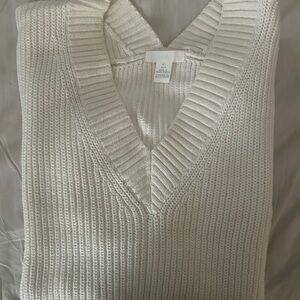 H&M White V-Neck Ribbed Sweater